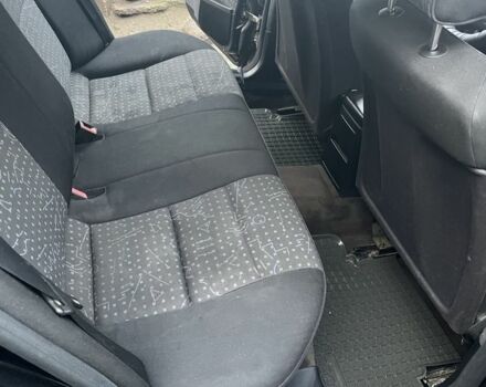 Чорний Мерседес Ц-Клас, об'ємом двигуна 1.8 л та пробігом 240 тис. км за 3600 $, фото 4 на Automoto.ua