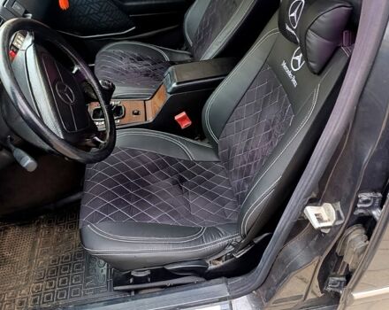 Черный Мерседес Ц-Класс, объемом двигателя 2.2 л и пробегом 244 тыс. км за 3700 $, фото 6 на Automoto.ua