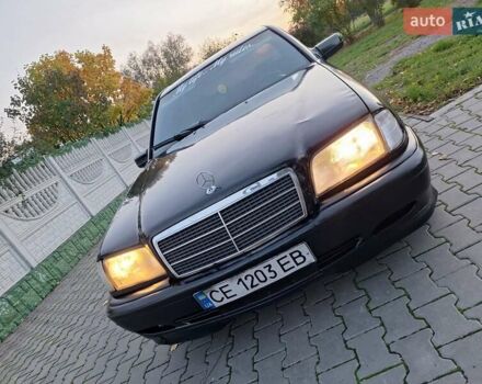 Чорний Мерседес Ц-Клас, об'ємом двигуна 1.8 л та пробігом 293 тис. км за 1600 $, фото 19 на Automoto.ua
