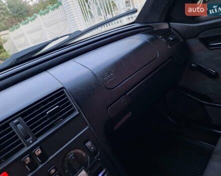 Чорний Мерседес Ц-Клас, об'ємом двигуна 1.8 л та пробігом 293 тис. км за 1600 $, фото 34 на Automoto.ua