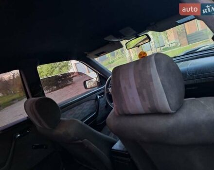 Чорний Мерседес Ц-Клас, об'ємом двигуна 1.8 л та пробігом 293 тис. км за 1550 $, фото 20 на Automoto.ua