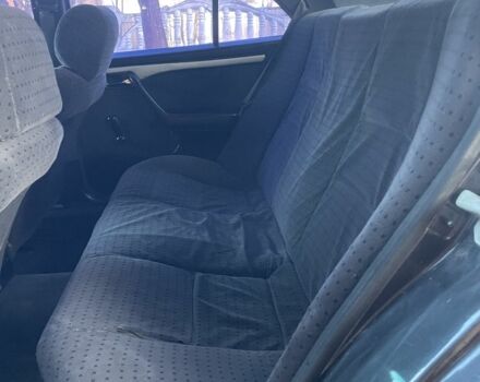 Черный Мерседес Ц-Класс, объемом двигателя 1.8 л и пробегом 354 тыс. км за 1666 $, фото 6 на Automoto.ua