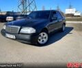 Чорний Мерседес Ц-Клас, об'ємом двигуна 2 л та пробігом 0 тис. км за 2500 $, фото 1 на Automoto.ua