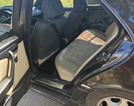 Мерседес Ц-Клас 1996 у Харкові на Automoto.ua Чорний Мерседес Ц-Клас, об'ємом двигуна 2.3 л та пробігом 427 тис. км за 3200 $, фото 5 на Automoto.ua