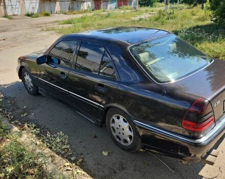 Мерседес Ц-Клас 1996 у Харкові на Automoto.ua Чорний Мерседес Ц-Клас, об'ємом двигуна 2.3 л та пробігом 427 тис. км за 3200 $, фото 3 на Automoto.ua