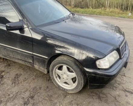 Чорний Мерседес Ц-Клас, об'ємом двигуна 2.8 л та пробігом 280 тис. км за 2500 $, фото 1 на Automoto.ua