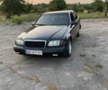 Черный Мерседес Ц-Класс, объемом двигателя 1.8 л и пробегом 440 тыс. км за 2400 $, фото 6 на Automoto.ua