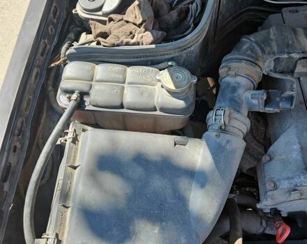 Мерседес Ц-Клас 1996 у Харкові на Automoto.ua Чорний Мерседес Ц-Клас, об'ємом двигуна 2.3 л та пробігом 427 тис. км за 3200 $, фото 10 на Automoto.ua