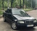 Черный Мерседес Ц-Класс, объемом двигателя 0 л и пробегом 200 тыс. км за 2300 $, фото 1 на Automoto.ua