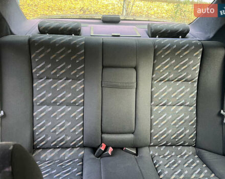 Черный Мерседес Ц-Класс, объемом двигателя 1.8 л и пробегом 482 тыс. км за 3250 $, фото 5 на Automoto.ua