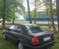 Черный Мерседес Ц-Класс, объемом двигателя 1.8 л и пробегом 300 тыс. км за 1900 $, фото 1 на Automoto.ua