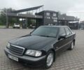 Черный Мерседес Ц-Класс, объемом двигателя 1.8 л и пробегом 395 тыс. км за 2900 $, фото 1 на Automoto.ua