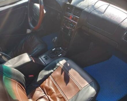 Черный Мерседес Ц-Класс, объемом двигателя 1.8 л и пробегом 560 тыс. км за 1850 $, фото 1 на Automoto.ua