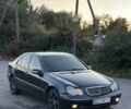 Чорний Мерседес Ц-Клас, об'ємом двигуна 2 л та пробігом 365 тис. км за 3900 $, фото 1 на Automoto.ua