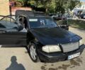 Черный Мерседес Ц-Класс, объемом двигателя 1.8 л и пробегом 250 тыс. км за 3004 $, фото 1 на Automoto.ua