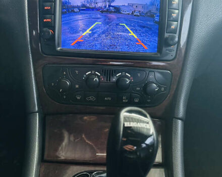 Черный Мерседес Ц-Класс, объемом двигателя 2 л и пробегом 475 тыс. км за 5800 $, фото 12 на Automoto.ua