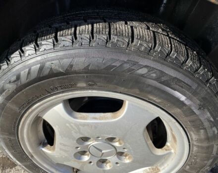 Чорний Мерседес Ц-Клас, об'ємом двигуна 1.8 л та пробігом 111 тис. км за 2750 $, фото 5 на Automoto.ua