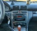 Чорний Мерседес Ц-Клас, об'ємом двигуна 2.2 л та пробігом 310 тис. км за 4250 $, фото 6 на Automoto.ua