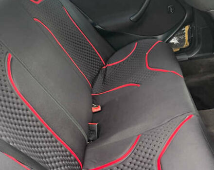 Чорний Мерседес Ц-Клас, об'ємом двигуна 2 л та пробігом 260 тис. км за 2598 $, фото 12 на Automoto.ua