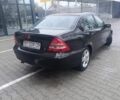 Чорний Мерседес Ц-Клас, об'ємом двигуна 2 л та пробігом 300 тис. км за 2900 $, фото 6 на Automoto.ua