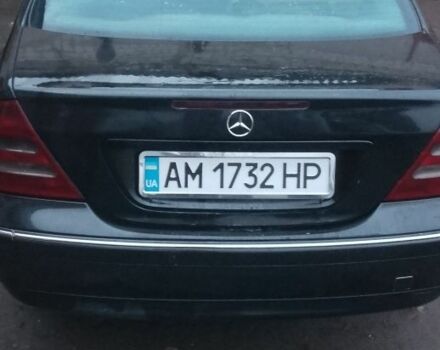 Черный Мерседес Ц-Класс, объемом двигателя 2.1 л и пробегом 400 тыс. км за 4750 $, фото 4 на Automoto.ua