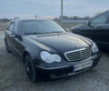 Чорний Мерседес Ц-Клас, об'ємом двигуна 2 л та пробігом 420 тис. км за 3700 $, фото 1 на Automoto.ua