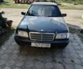 Черный Мерседес Ц-Класс, объемом двигателя 2 л и пробегом 100 тыс. км за 2500 $, фото 1 на Automoto.ua