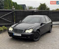 Мерседес Ц-Класс 2001 в Тернополе на Automoto.ua Черный Мерседес Ц-Класс, объемом двигателя 2 л и пробегом 250 тыс. км за 2400 $, фото 1 на Automoto.ua