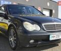 Черный Мерседес Ц-Класс, объемом двигателя 2 л и пробегом 405 тыс. км за 3800 $, фото 1 на Automoto.ua
