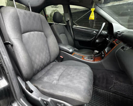 Мерседес Ц-Класс 2001 в Тернополе на Automoto.ua Черный Мерседес Ц-Класс, объемом двигателя 2 л и пробегом 250 тыс. км за 2400 $, фото 29 на Automoto.ua