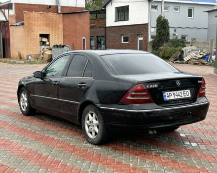 Чорний Мерседес Ц-Клас, об'ємом двигуна 2.1 л та пробігом 300 тис. км за 2750 $, фото 2 на Automoto.ua