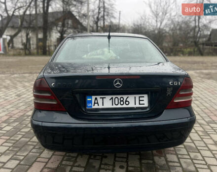 Чорний Мерседес Ц-Клас, об'ємом двигуна 2.15 л та пробігом 430 тис. км за 3650 $, фото 4 на Automoto.ua