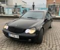 Черный Мерседес Ц-Класс, объемом двигателя 2.2 л и пробегом 380 тыс. км за 4800 $, фото 6 на Automoto.ua