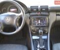 Мерседес Ц-Класс 2001 в Запорожье на Automoto.ua Черный Мерседес Ц-Класс, объемом двигателя 2 л и пробегом 405 тыс. км за 3800 $, фото 9 на Automoto.ua