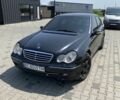 Чорний Мерседес Ц-Клас, об'ємом двигуна 2.1 л та пробігом 400 тис. км за 2500 $, фото 1 на Automoto.ua