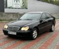 Чорний Мерседес Ц-Клас, об'ємом двигуна 2.1 л та пробігом 300 тис. км за 2750 $, фото 1 на Automoto.ua