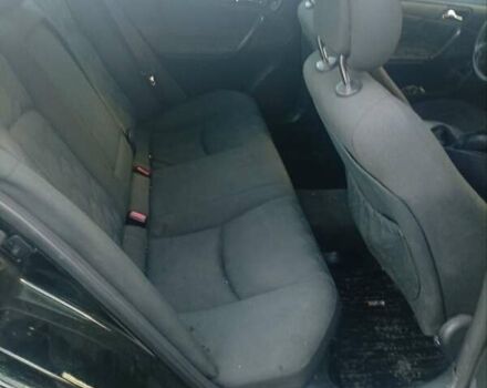 Чорний Мерседес Ц-Клас, об'ємом двигуна 2.2 л та пробігом 400 тис. км за 4500 $, фото 1 на Automoto.ua