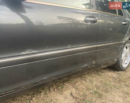 Черный Мерседес Ц-Класс, объемом двигателя 2.7 л и пробегом 300 тыс. км за 3400 $, фото 6 на Automoto.ua