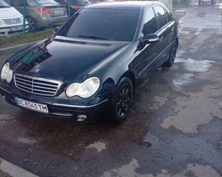 Чорний Мерседес Ц-Клас, об'ємом двигуна 2.2 л та пробігом 400 тис. км за 4500 $, фото 7 на Automoto.ua
