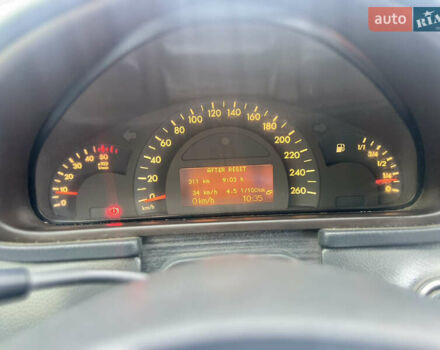 Чорний Мерседес Ц-Клас, об'ємом двигуна 2.15 л та пробігом 430 тис. км за 3650 $, фото 19 на Automoto.ua