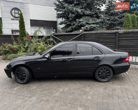 Мерседес Ц-Класс 2001 в Тернополе на Automoto.ua Черный Мерседес Ц-Класс, объемом двигателя 2 л и пробегом 250 тыс. км за 2400 $, фото 6 на Automoto.ua