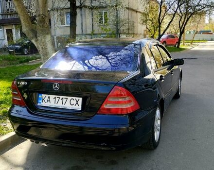 Чорний Мерседес Ц-Клас, об'ємом двигуна 2 л та пробігом 400 тис. км за 4000 $, фото 2 на Automoto.ua