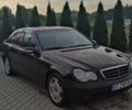 Черный Мерседес Ц-Класс, объемом двигателя 2.1 л и пробегом 350 тыс. км за 3800 $, фото 11 на Automoto.ua
