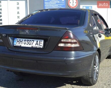 Мерседес Ц-Класс 2001 в Запорожье на Automoto.ua Черный Мерседес Ц-Класс, объемом двигателя 2 л и пробегом 405 тыс. км за 3800 $, фото 3 на Automoto.ua