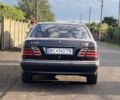 Черный Мерседес Ц-Класс, объемом двигателя 3.2 л и пробегом 250 тыс. км за 3300 $, фото 3 на Automoto.ua