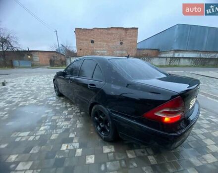 Черный Мерседес Ц-Класс, объемом двигателя 2 л и пробегом 360 тыс. км за 4200 $, фото 20 на Automoto.ua
