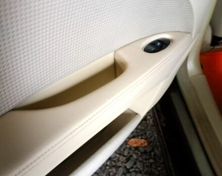 Черный Мерседес Ц-Класс, объемом двигателя 2.1 л и пробегом 412 тыс. км за 6600 $, фото 9 на Automoto.ua