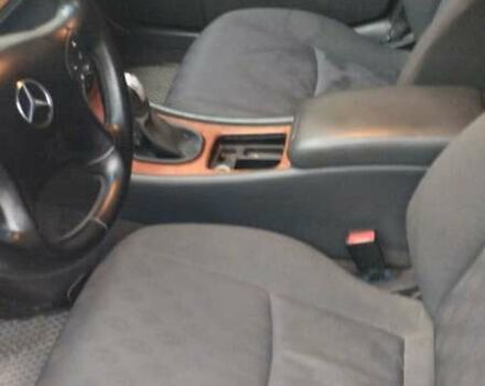 Чорний Мерседес Ц-Клас, об'ємом двигуна 2 л та пробігом 500 тис. км за 4500 $, фото 1 на Automoto.ua