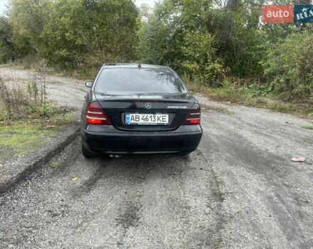 Чорний Мерседес Ц-Клас, об'ємом двигуна 2 л та пробігом 285 тис. км за 3650 $, фото 3 на Automoto.ua