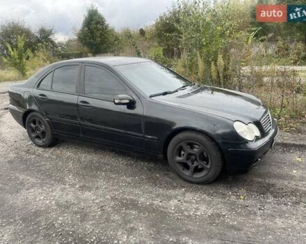 Чорний Мерседес Ц-Клас, об'ємом двигуна 2 л та пробігом 285 тис. км за 3650 $, фото 1 на Automoto.ua